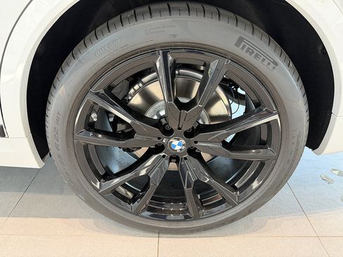 New 2027 BMW X7 xDrive40i w/ M Sport Package AWD/4WD image 7