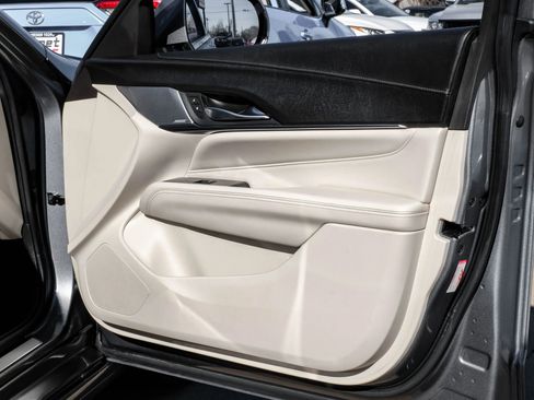 Used 2022 Cadillac CT4 Luxury w/ Sun And Sound Package image 54