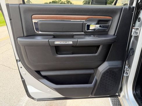 Used 2014 RAM 1500 Laramie w/ Convenience Group AWD/4WD image 16