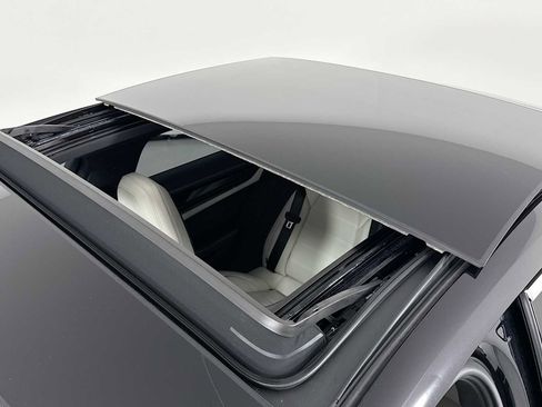 New 2025 Porsche Panamera 4 image 23