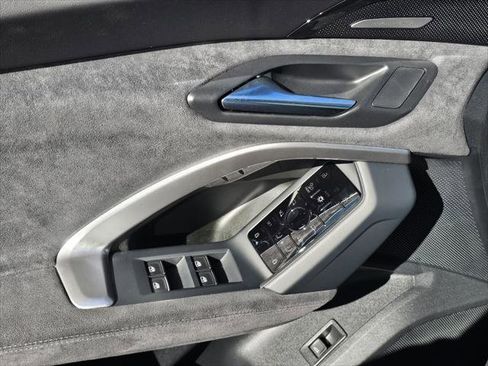 New 2025 Audi SQ5 Premium Plus image 2