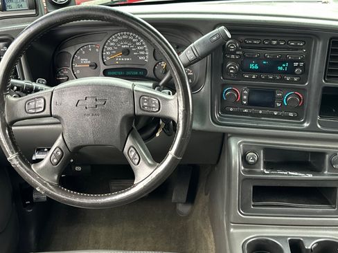 Used 2006 Chevrolet Silverado 2500 W/T w/ Skid Plate Package image 13