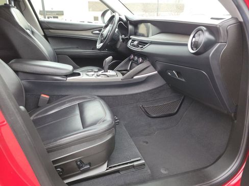 Used 2020 Alfa Romeo Stelvio Ti w/ Nero Edizione image 12