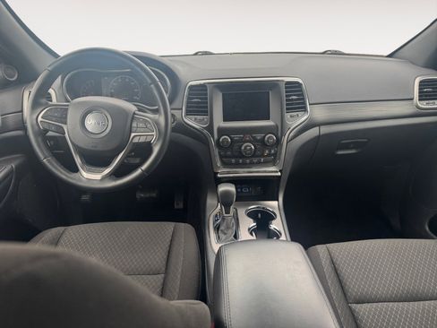 Used 2021 Jeep Grand Cherokee Laredo image 10