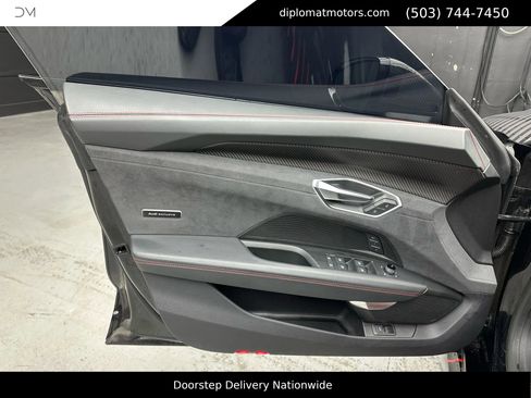 Used 2023 Audi RS e-tron GT image 23