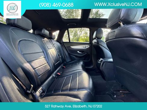 Used 2019 Mercedes-Benz GLC 300 4MATIC image 25