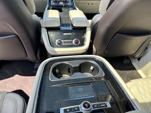 Used 2021 Lincoln Navigator Black Label AWD/4WD image 18