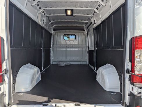New 2026 RAM ProMaster 2500 w/ Convenience Group image 6