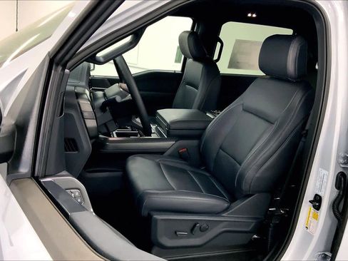 New 2025 Ford F150 Lariat w/ Equipment Group 501A Mid image 8