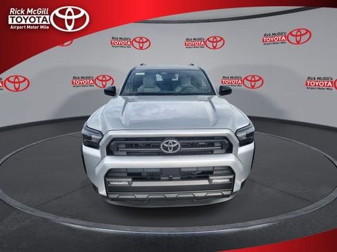New 2026 Toyota 4Runner SR5 AWD/4WD image 3