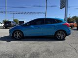 Used 2014 Ford Focus SE w/ Equipment Group 201A image 2