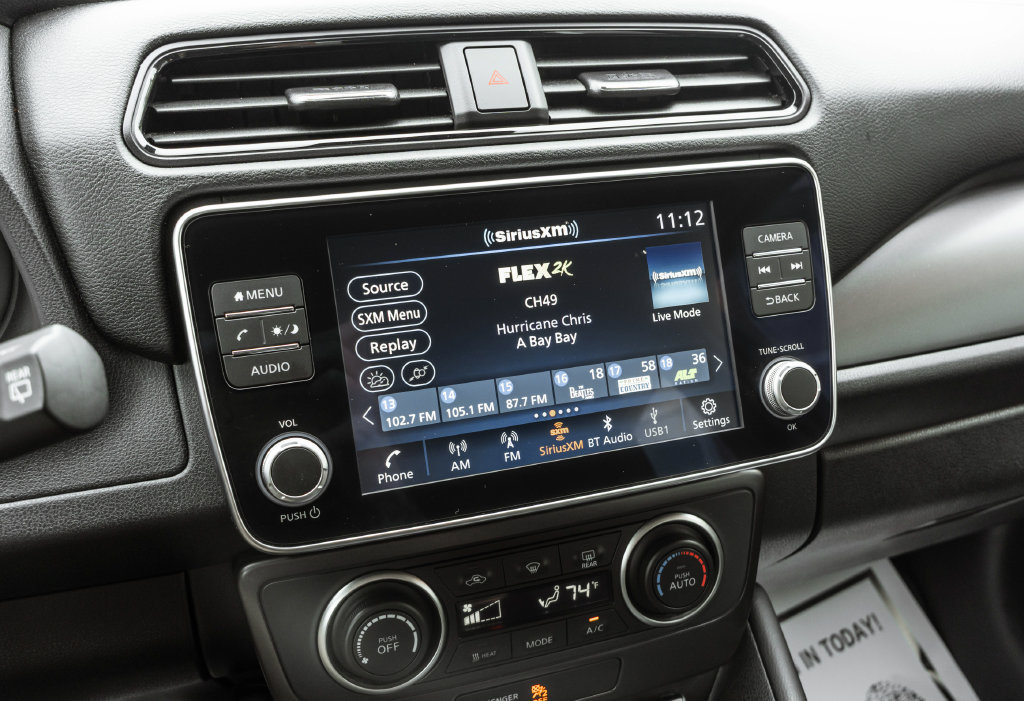 Used 2025 Nissan Leaf S FWD image 17
