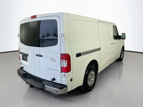 Used 2019 Nissan NV 3500 SL w/ Back Door Glass Package image 7