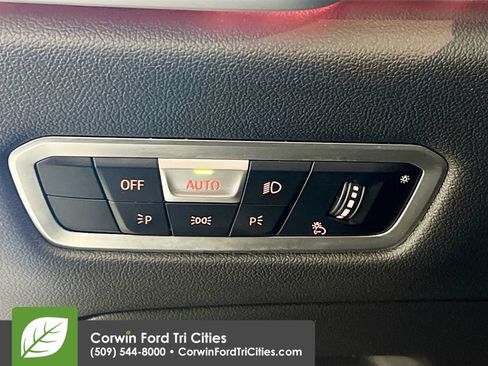 Used 2023 BMW X5 xDrive40i AWD/4WD image 19