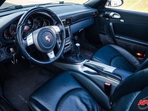 Used 2006 Porsche 911 Carrera RWD image 2