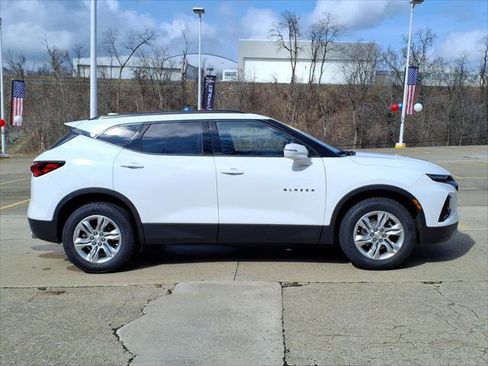 Used 2021 Chevrolet Blazer LT AWD/4WD image 3