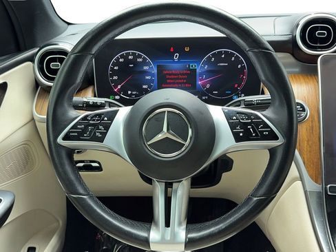 Used 2024 Mercedes-Benz GLC 300 GLC 300 NAV,CAM,PANO,HTD STS,B image 18