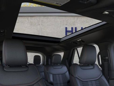 New 2026 Ford Explorer ST-Line w/ ST-Line Street Pack image 22