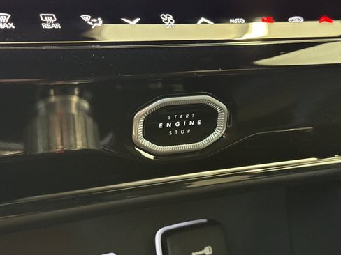 New 2026 Jeep Grand Cherokee L 4WD image 23