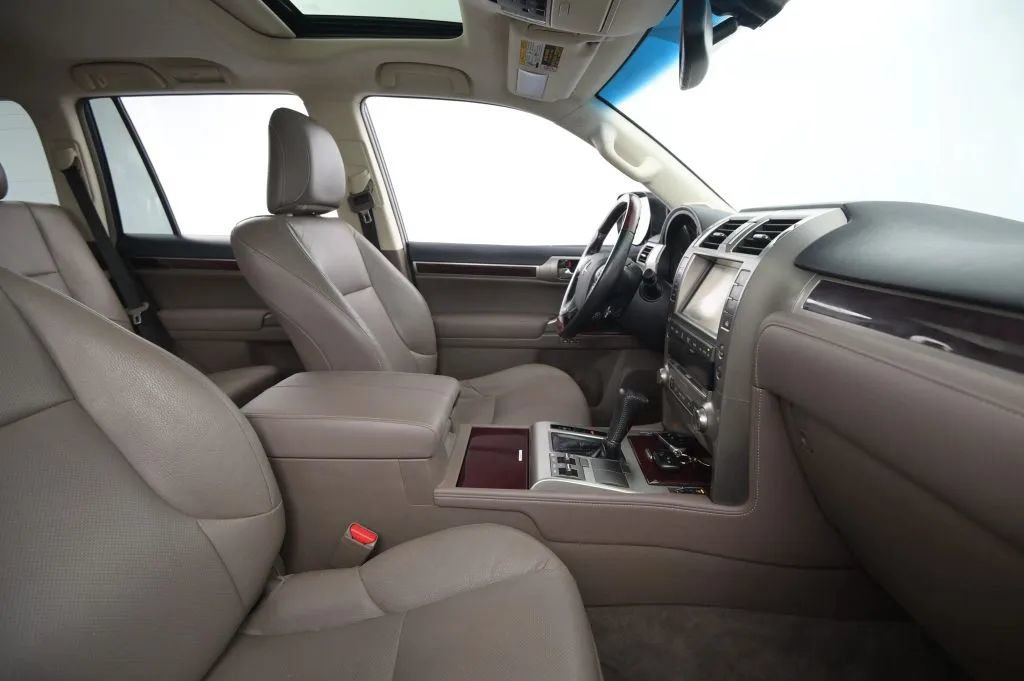Used 2018 Lexus GX 460 Premium w/ Premium Package AWD/4WD image 50