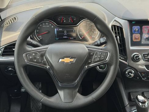 Used 2017 Chevrolet Cruze LT w/ Sun And Sound Package FWD image 19