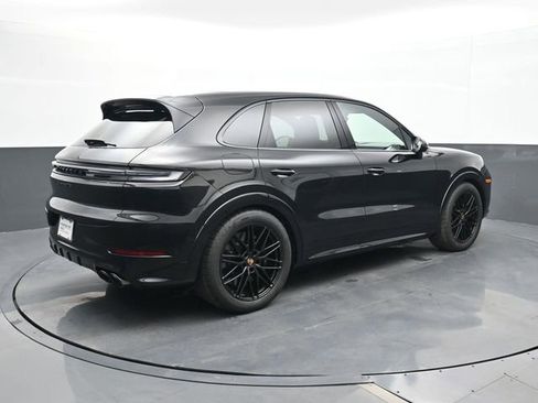 New 2025 Porsche Cayenne GTS image 23