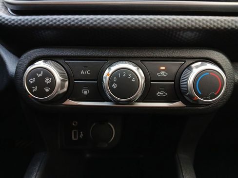 Used 2024 Nissan Kicks S FWD image 4