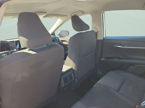 Used 2025 Toyota Camry LE image 11