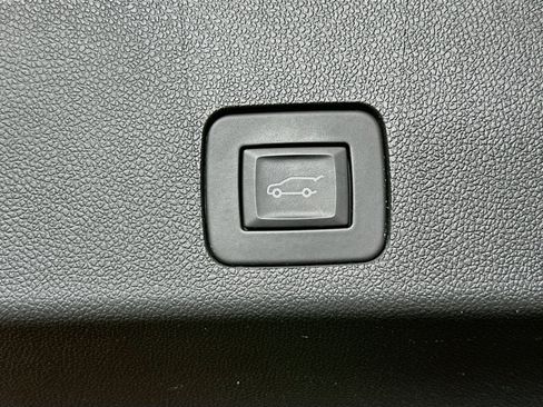 Used 2024 Buick Encore GX Preferred w/ Comfort Package FWD image 28