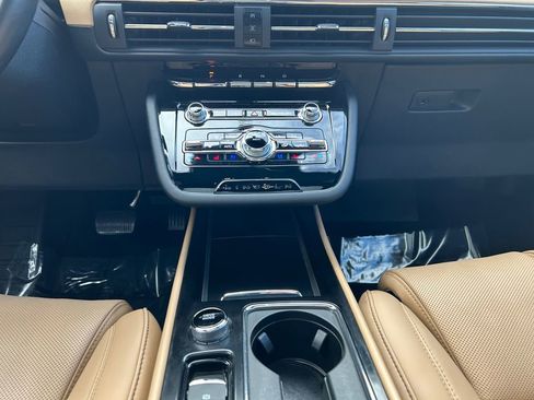 Used 2022 Lincoln Corsair Grand Touring w/ Elements Technology Bundle image 13