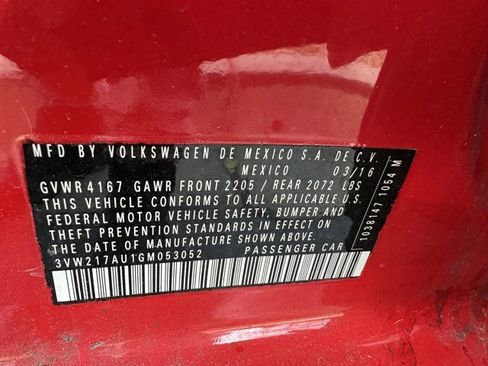 Used 2016 Volkswagen Golf SE image 39