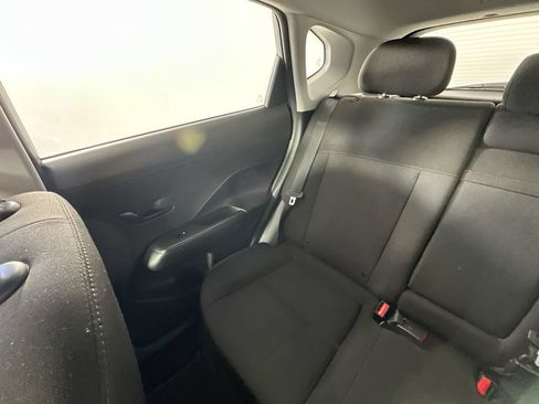Used 2025 Hyundai Kona SE FWD image 12