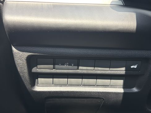 Used 2023 Mitsubishi Outlander SE FWD image 13