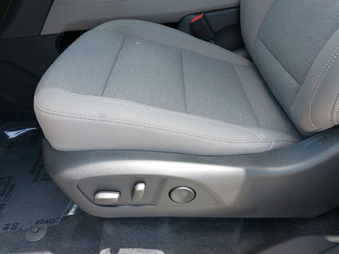 New 2025 GMC Acadia Elevation image 31