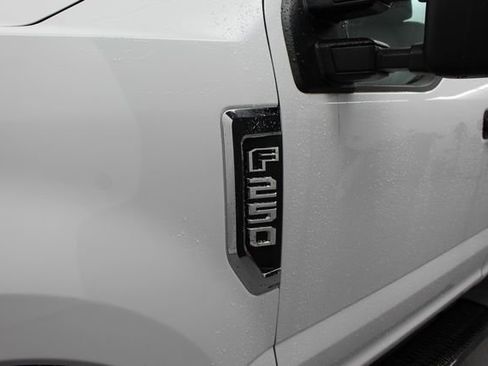 Used 2020 Ford F250 XL w/ Power Equipment Group RWD image 14