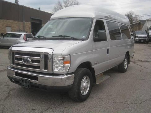 Used 2013 Ford E-350 and Econoline 350 Extended Super Duty w/ PWR Group image 10