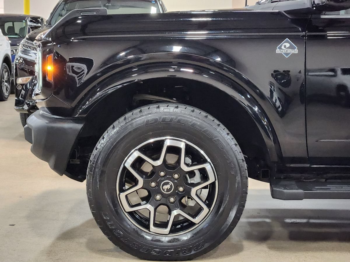 Used 2022 Ford Bronco Outer Banks AWD/4WD image 5