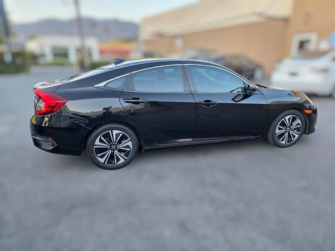 Used 2017 Honda Civic EX-T image 6