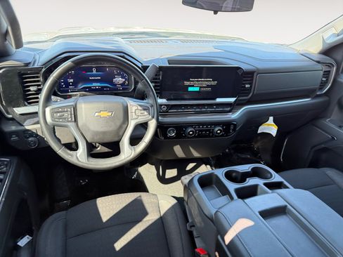 Used 2024 Chevrolet Silverado 1500 LT AWD/4WD image 15