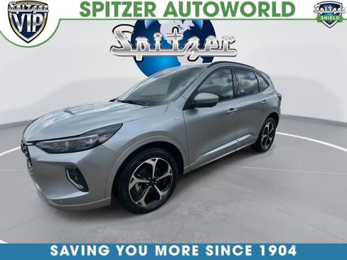 Used 2023 Ford Escape ST-Line Elite w/ Premium Technology Package image 4