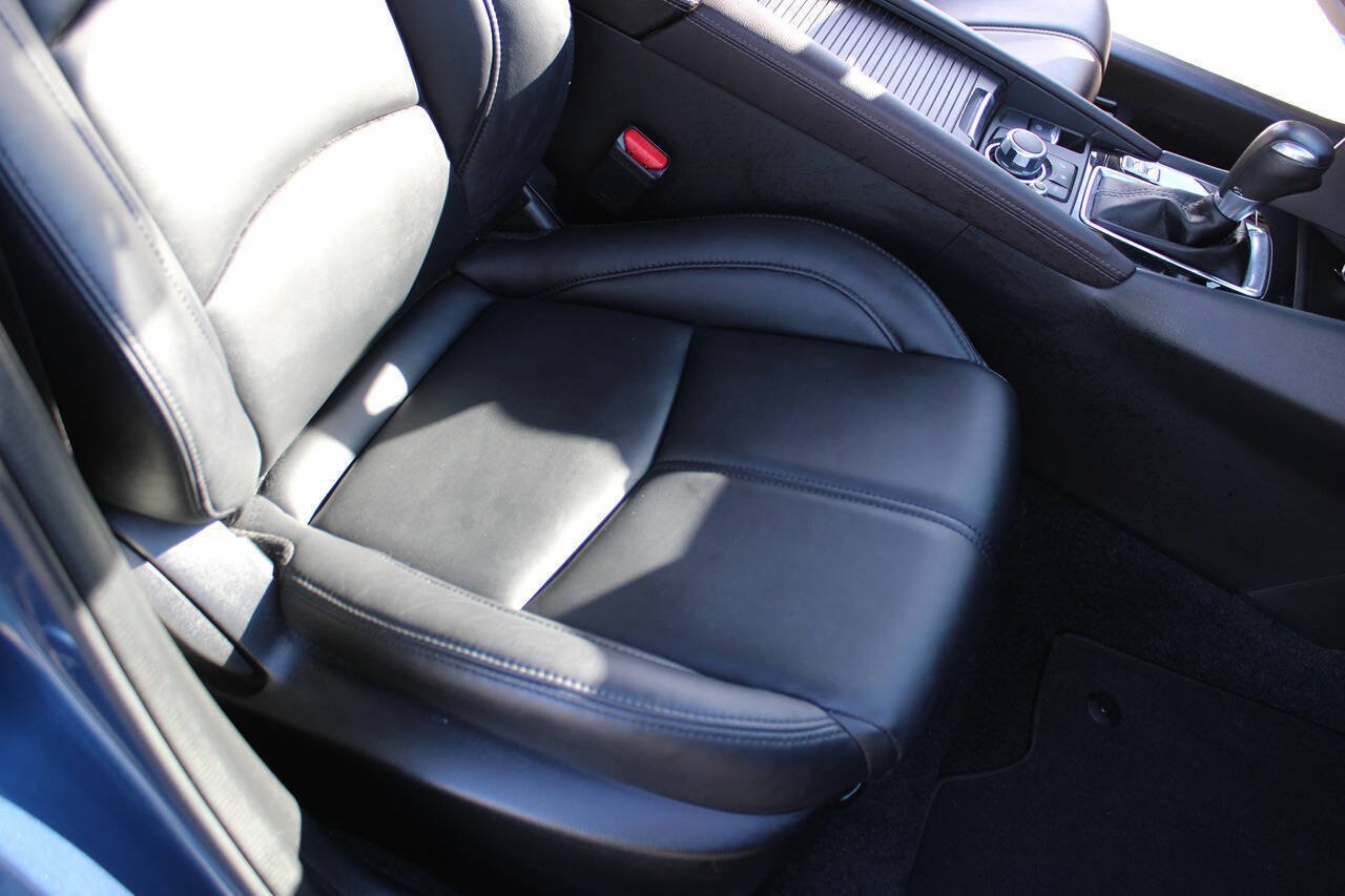 Used 2017 MAZDA MAZDA3 Touring FWD image 42