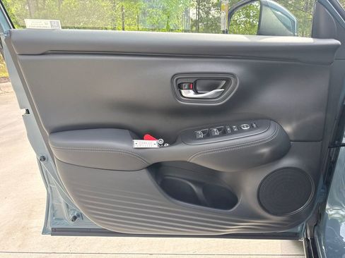 Used 2026 Honda HR-V EX-L image 14