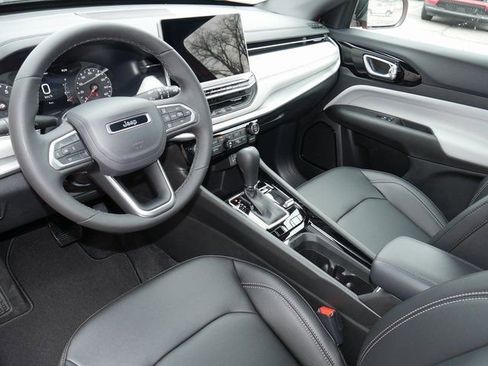 New 2026 Jeep Compass Limited image 12