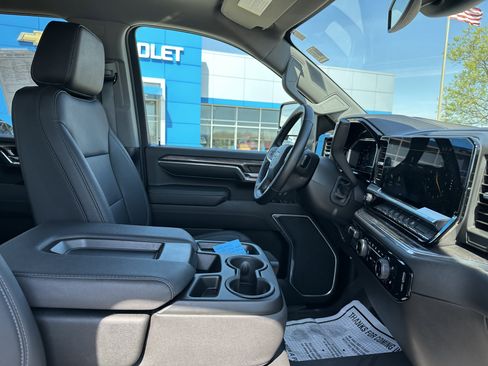 Certified 2024 Chevrolet Silverado 3500 LTZ AWD/4WD image 44
