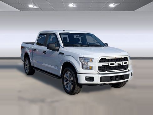 Used 2017 Ford F150 XL w/ Equipment Group 101A Mid image 7