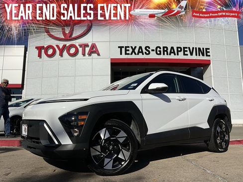 Used 2025 Hyundai Kona SEL image 1