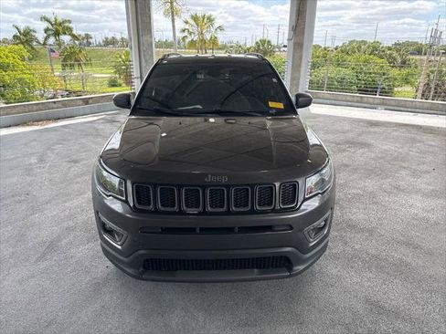 Certified 2021 Jeep Compass Latitude image 3