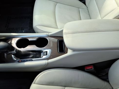 Certified 2024 Chevrolet Malibu LT image 14