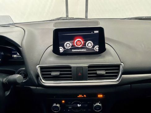 Used 2018 MAZDA MAZDA3 Grand Touring image 26