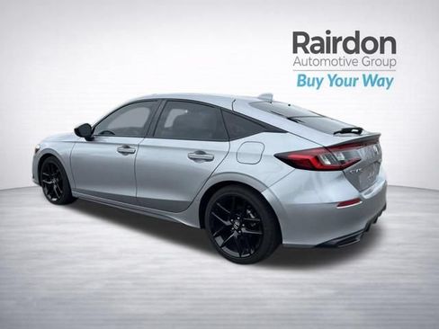 Used 2023 Honda Civic Sport image 5
